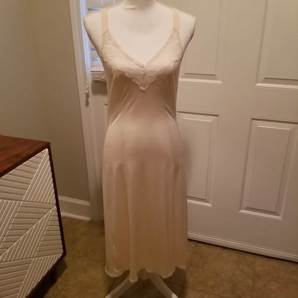VINTAGE Maidenform Slip Womens Small 4 Beige Lace Midi Satin Dress USA Retro 60s - Picture 10 of 15